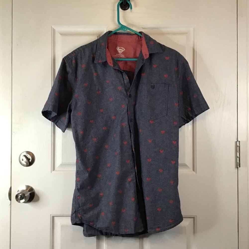 Superman Logo Short Sleeve Button Up Shirt Men's Size L preppy
